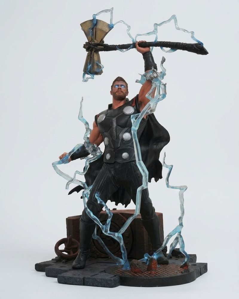 Diamond Select Marvel Gallery Thor PVC Diorama